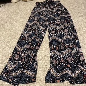 Wide leg pants